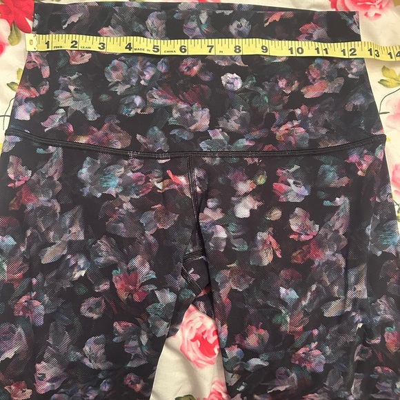 Lululemon wunder under crop- luxtreme- roll down - Picture 8 of 9